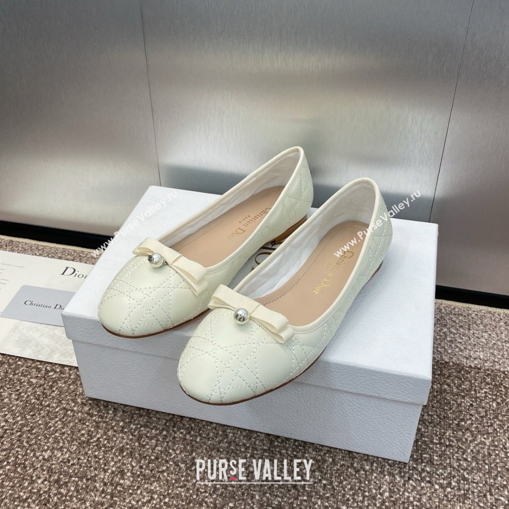 Dior Ballet Flats with Grosgrain bow and Pearl in WHITE Quilted Cannage Calfskin 2024 (MODENG-240424-19)