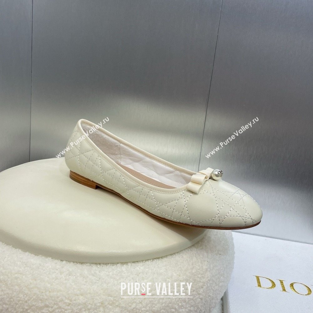 Dior Ballet Flats with Grosgrain bow and Pearl in WHITE Quilted Cannage Calfskin 2024 (MODENG-240424-19)