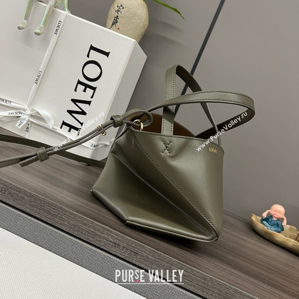 LOEWE Mini Puzzle Fold Tote in shiny calfskin 052322 dark khaki green 2024 (yongsheng-240329-17)