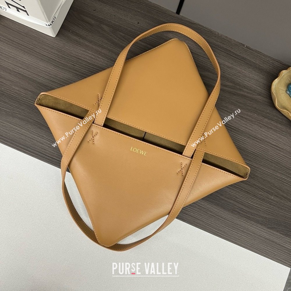 LOEWE Puzzle Fold Tote in shiny calfskin 052316 Warm Desert/Black 2024 (yongsheng-240329-29)