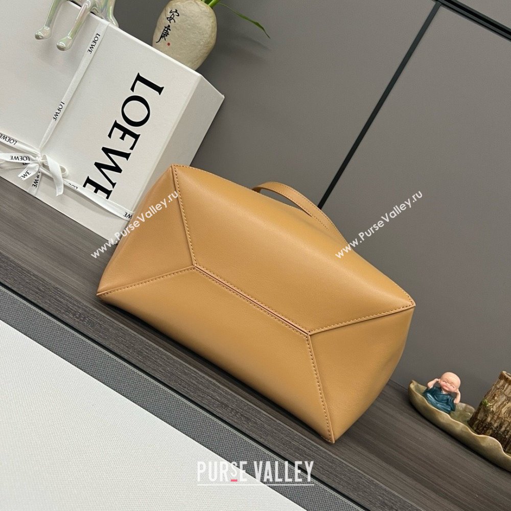 LOEWE Puzzle Fold Tote in shiny calfskin 052316 warm desert 2024 (yongsheng-240329-26)