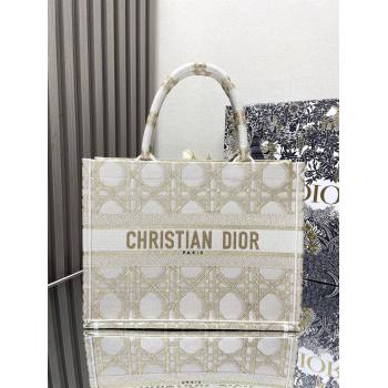 Dior Medium Book Tote Bag in White and Gold-Tone Macrocannage Embroidery 2024 (xxg-240329-09)