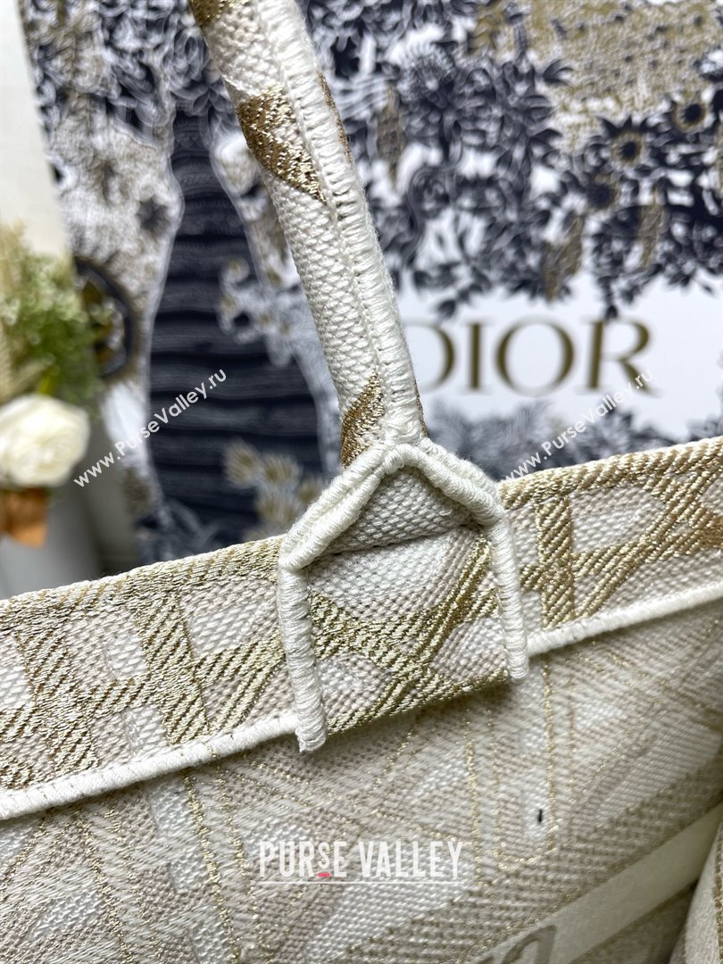 Dior Medium Book Tote Bag in White and Gold-Tone Macrocannage Embroidery 2024 (xxg-240329-09)