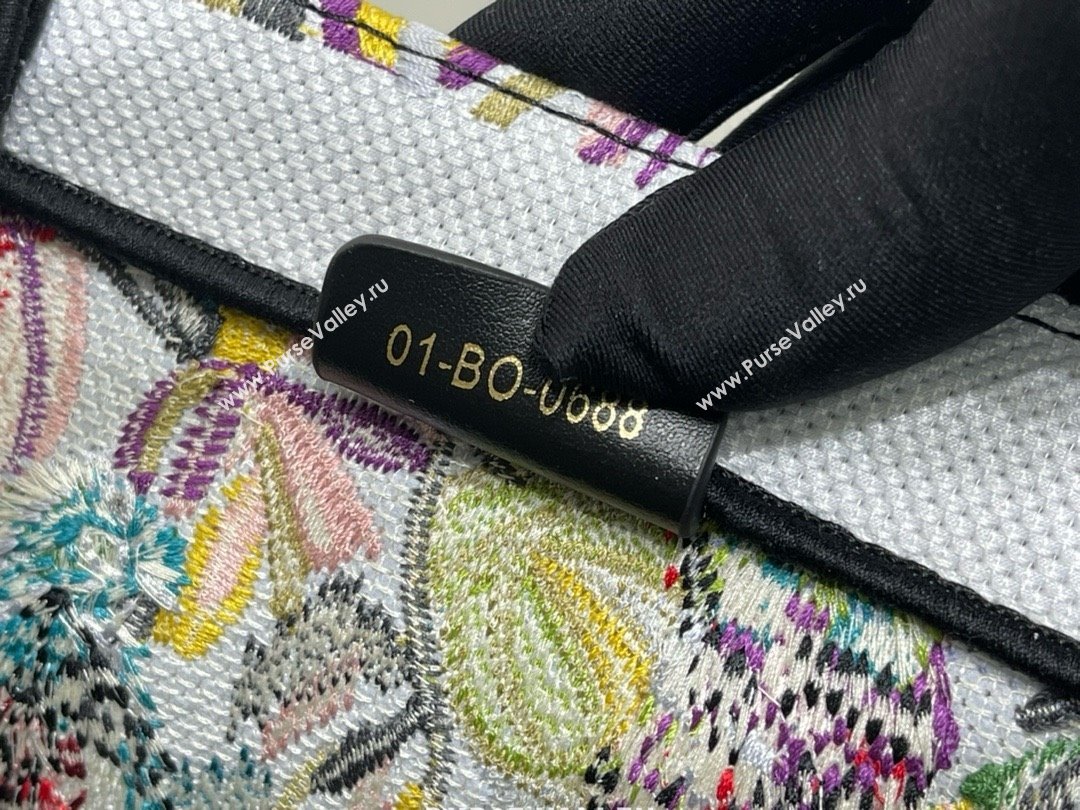 Dior large Book Tote Bag in White Multicolor Toile de Jouy Fantastica Embroidery 2024 (xxg-240329-12)