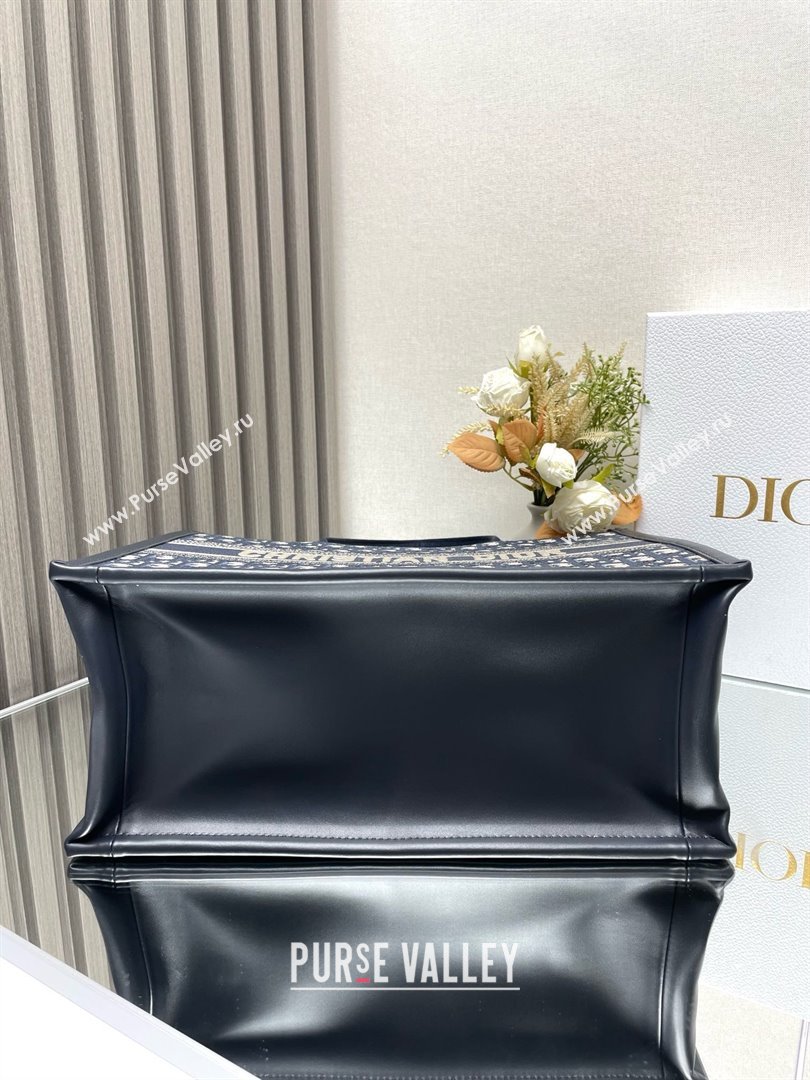Dior medium Book Tote Bag in Blue Dior Oblique Embroidery and Calfskin with strap 2024 (xxg-240401-12)
