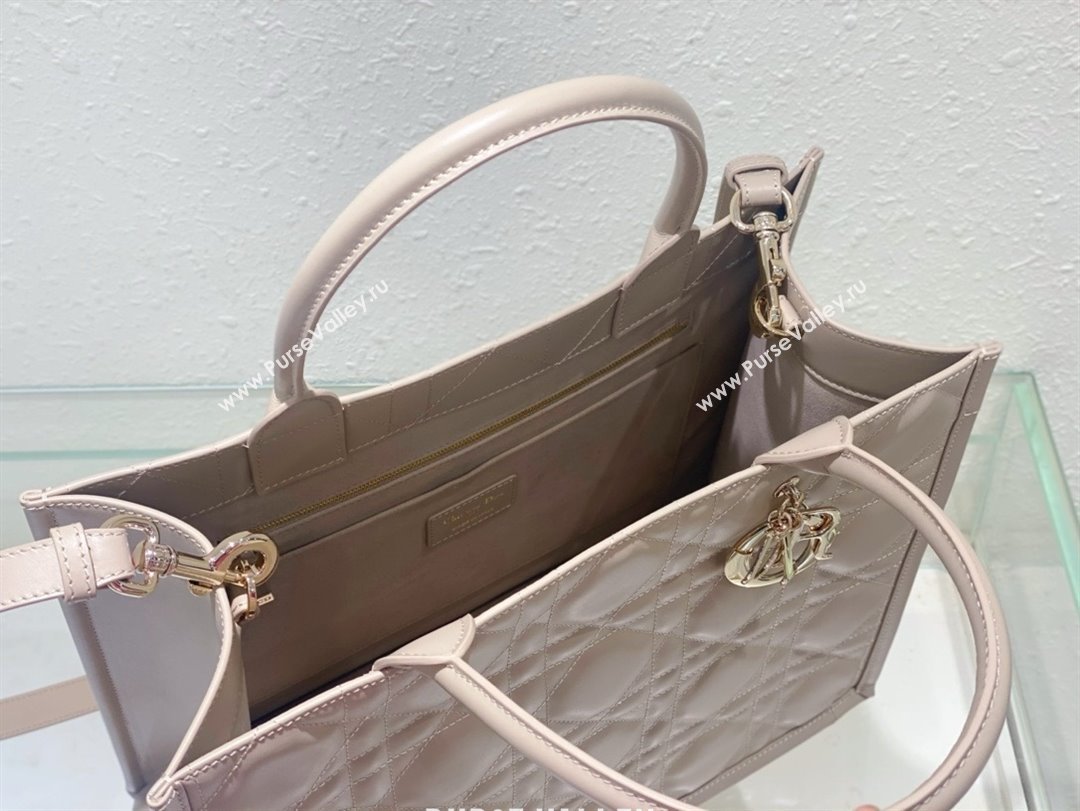 Dior Medium Book Tote Bag in nude pink Macrocannage Calfskin 2024 (xxg-240329-14)