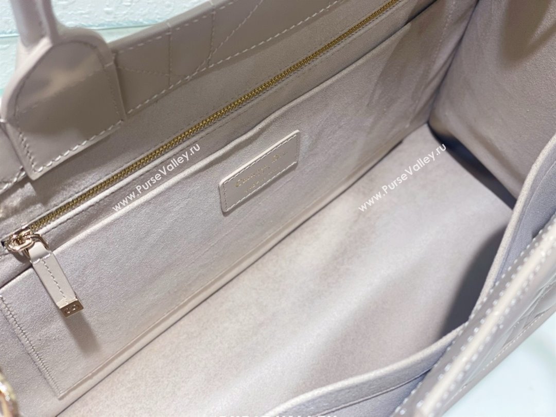 Dior Medium Book Tote Bag in nude pink Macrocannage Calfskin 2024 (xxg-240329-14)