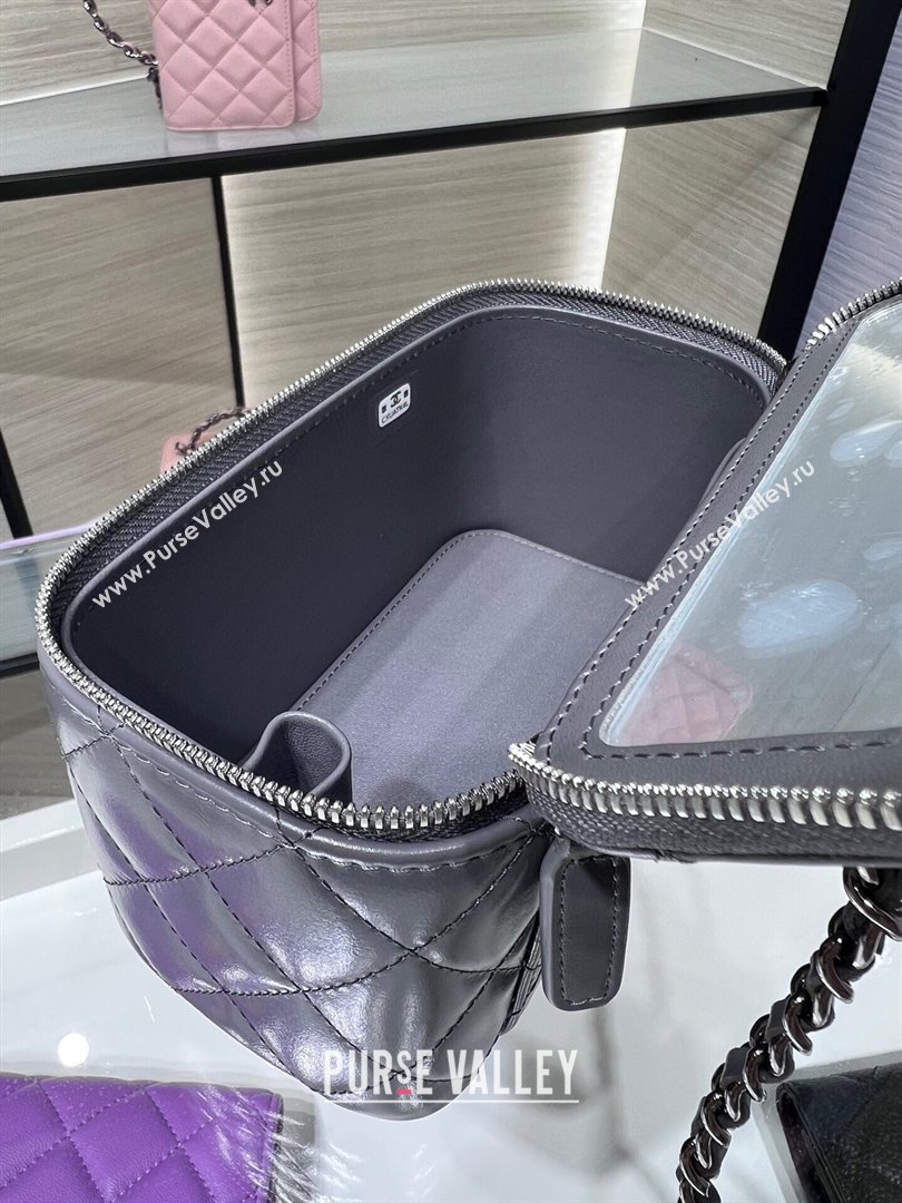 chanel Shiny Crumpled Calfskin, Strass & Ruthenium-Finish Metal Clutch with Chain AP3593 gray 2023 (jiyuan-231115-01)