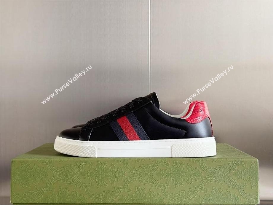 Gucci Black leather Ace Sneakers with web 757892 2024 (guoran-240226-03)