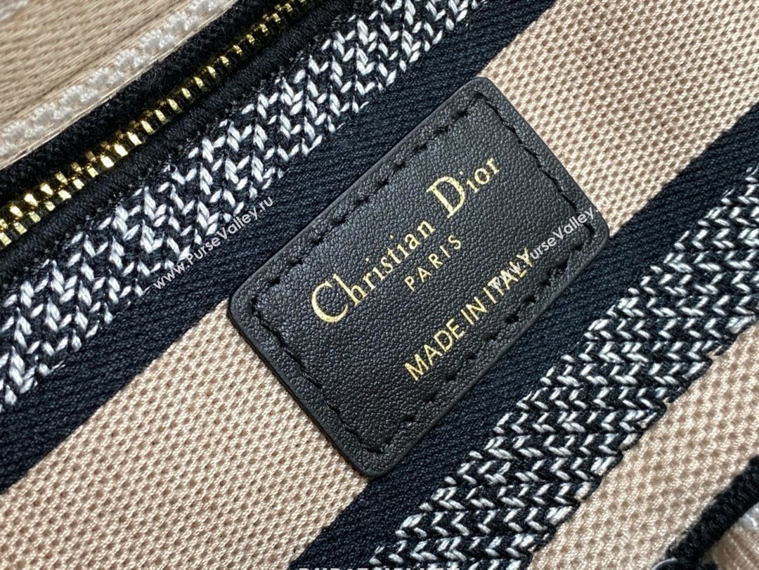 Dior Medium Lady D-Joy Bag in Beige Multicolor Butterfly Bandana Embroidery 2024 (xxg-240402-01)