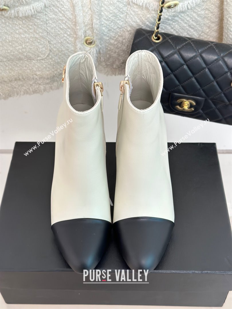 CHANEL pearl heel logo boots white 2023 (clf-231016-04)