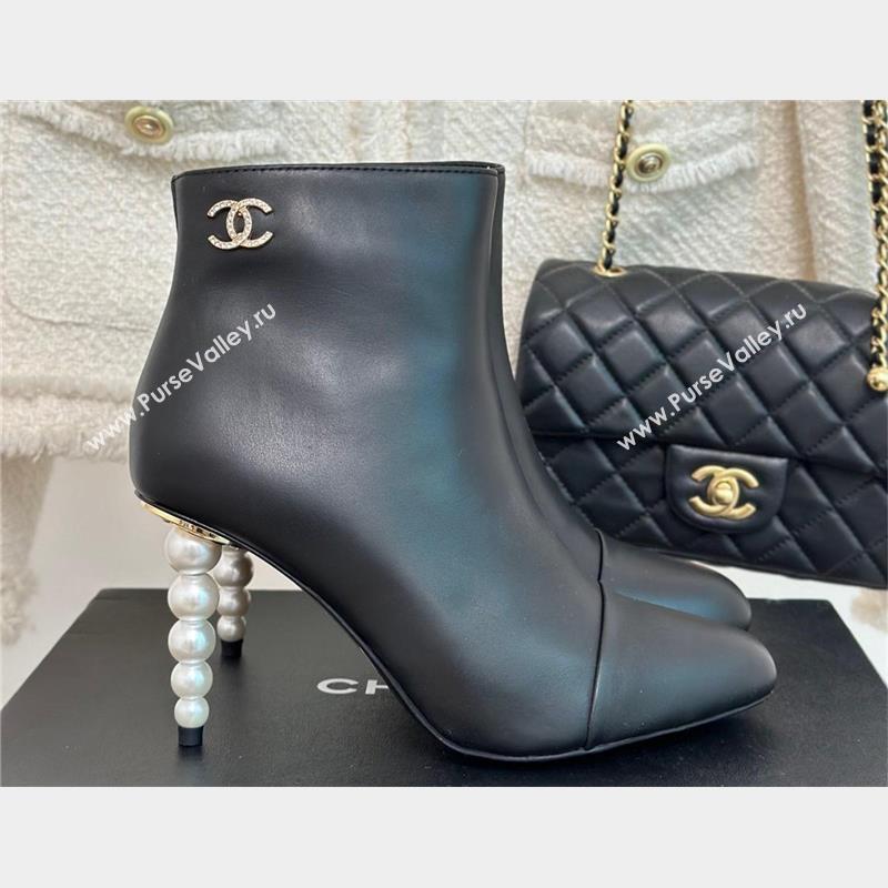 CHANEL pearl heel logo boots black 2023 (clf-231016-05)