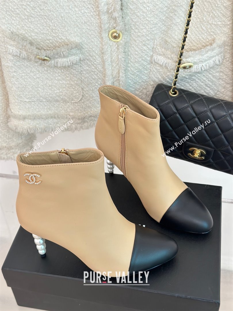 CHANEL pearl heel logo boots beige 2023 (clf-231016-03)