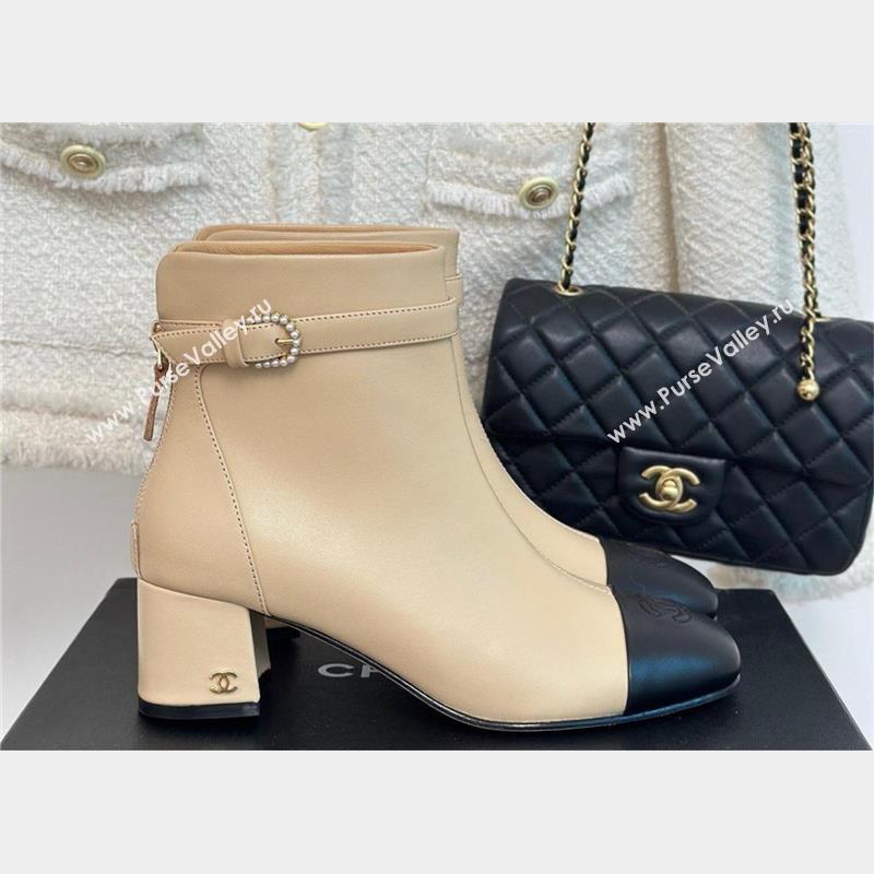 Chanel HEEL 5CM ankle boots WITH buckle beige 2023 (CLF-231016-31)
