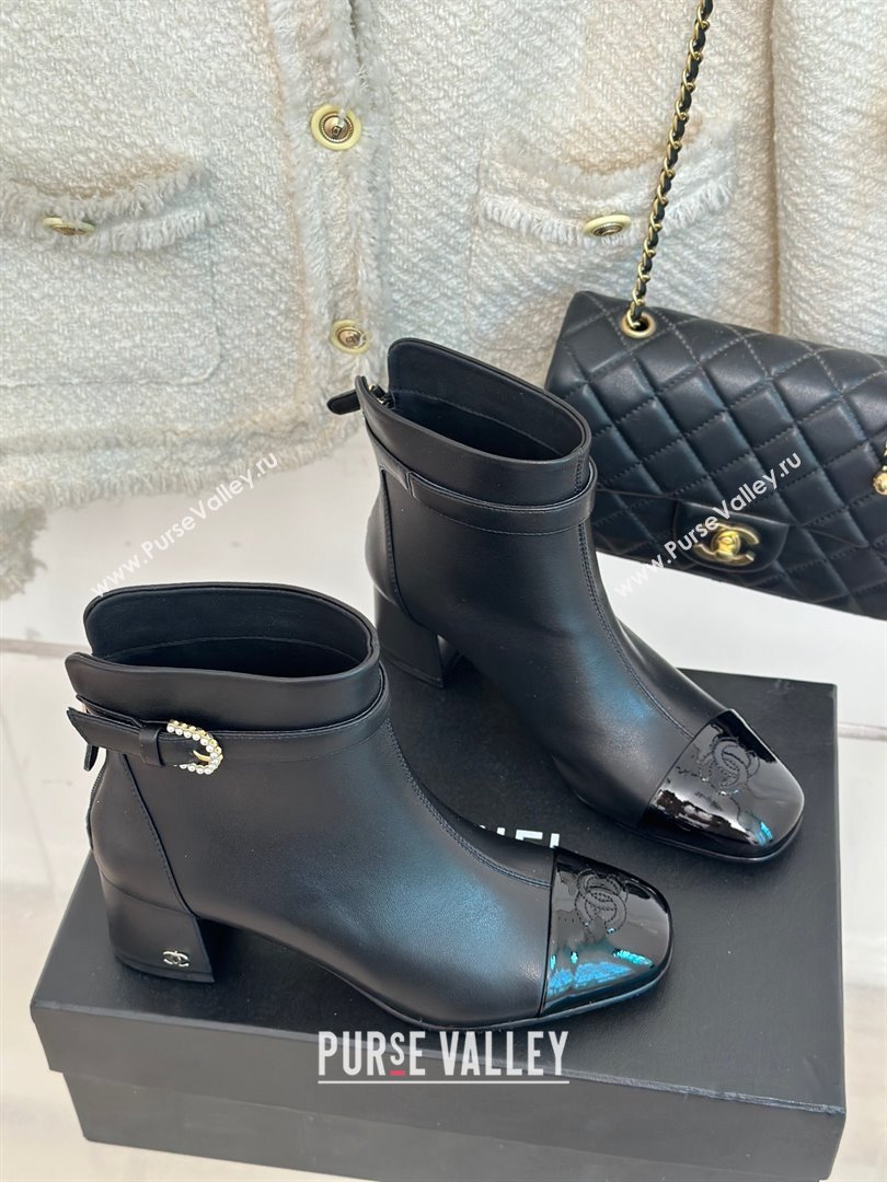 Chanel HEEL 5CM ankle boots WITH buckle black patent 2023 (CLF-231016-32)