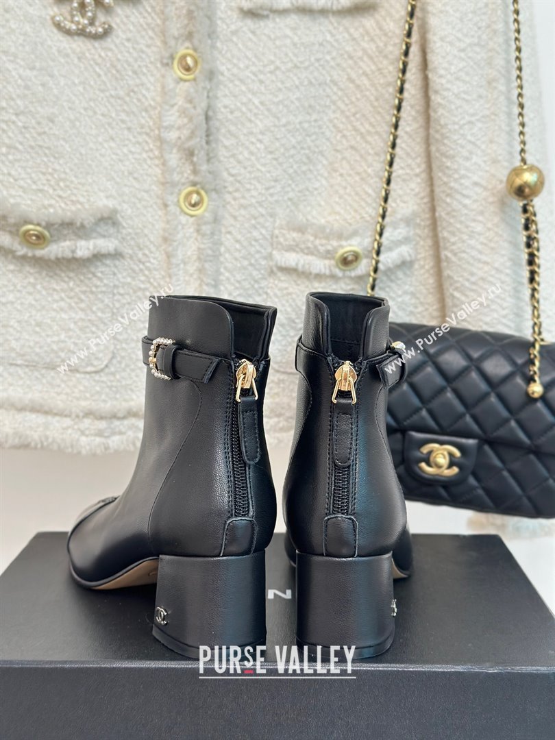 Chanel HEEL 5CM ankle boots WITH buckle black patent 2023 (CLF-231016-32)