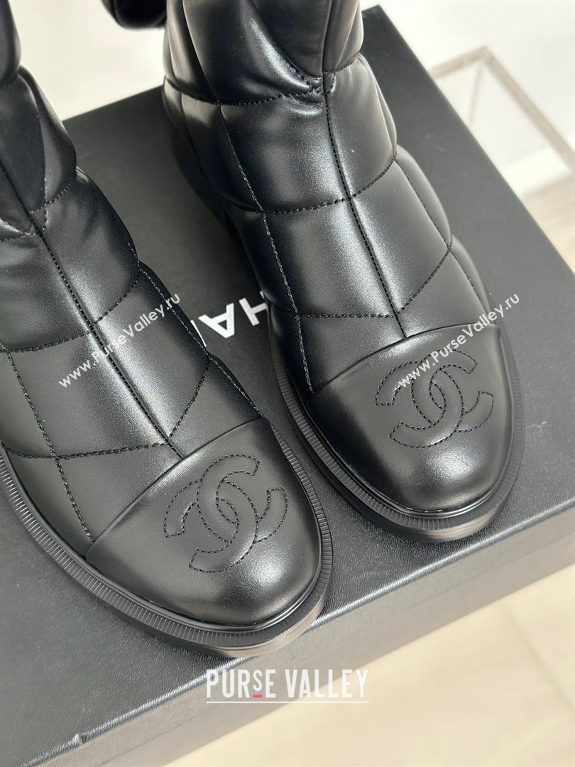 CHANEL leather quilted zipped boots black 2023 (clf-231016-13)