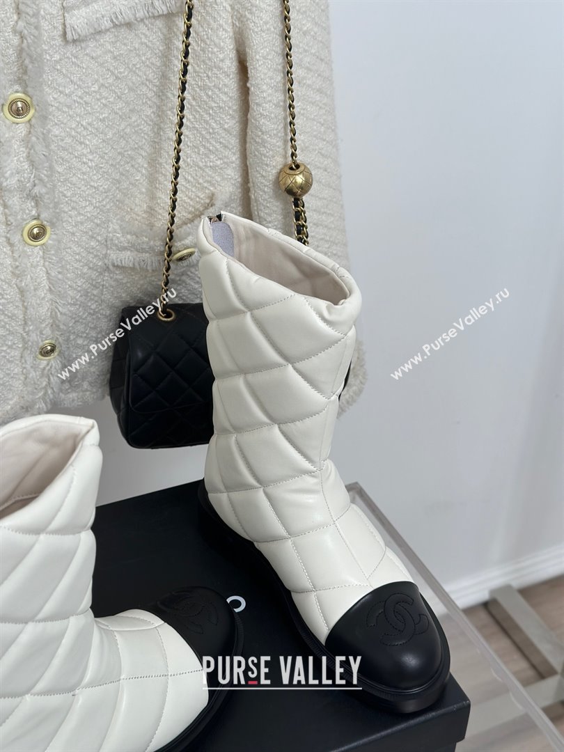 CHANEL leather quilted zipped boots white 2023 (clf-231016-15)