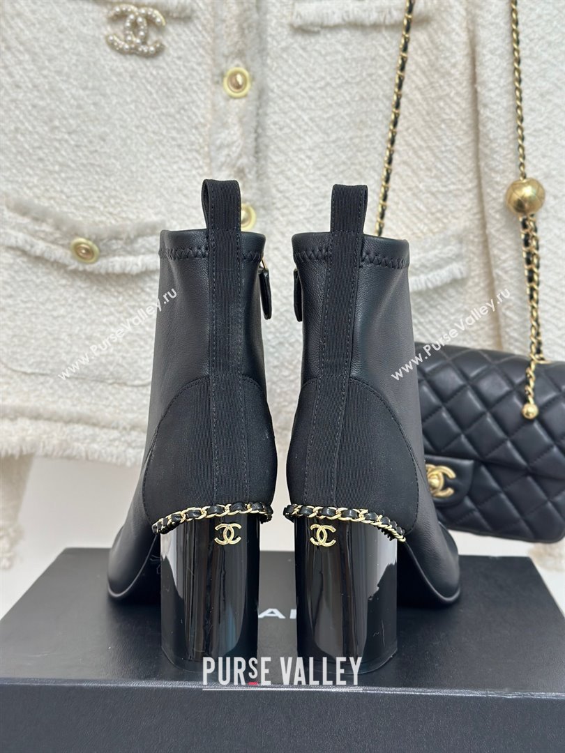 CHANEL heel 8.5cm sheepskin boots with chain black 2023 (clf-231016-16)