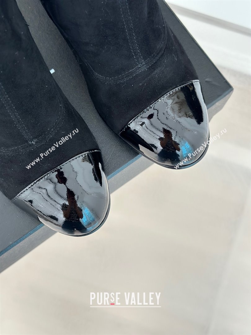 CHANEL heel 8.5cm suede leather boots with chain black 2023 (clf-231016-20)