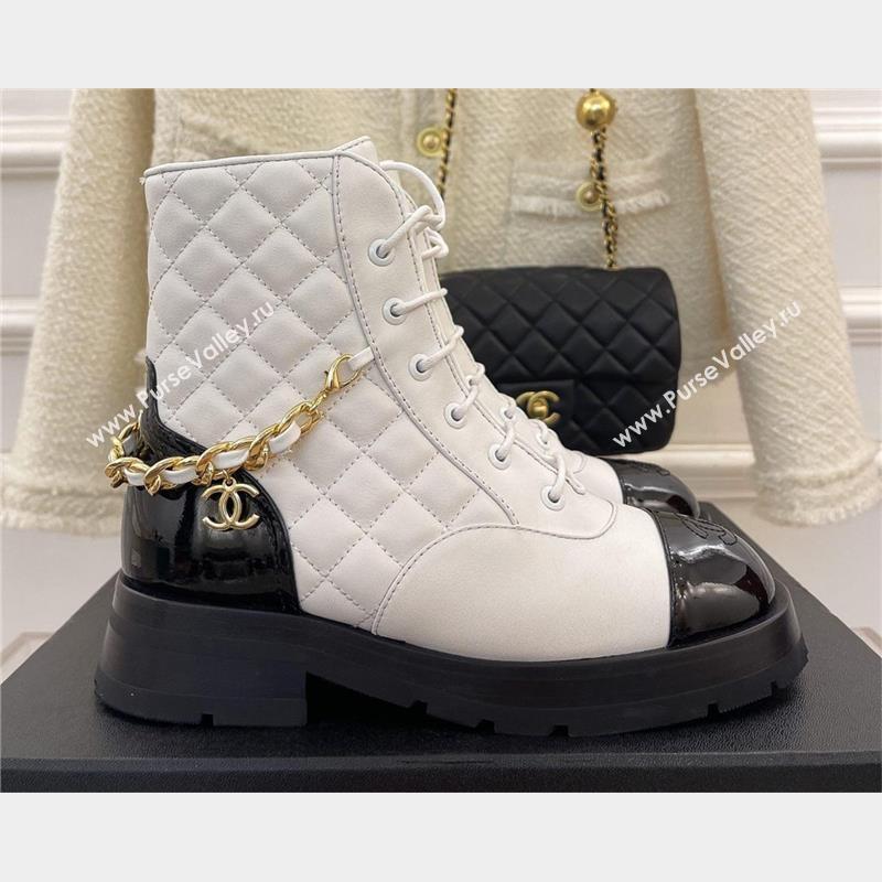 Chanel quilted Chain Lace-Ups ankle boots white 2023 (clf-231016-21)