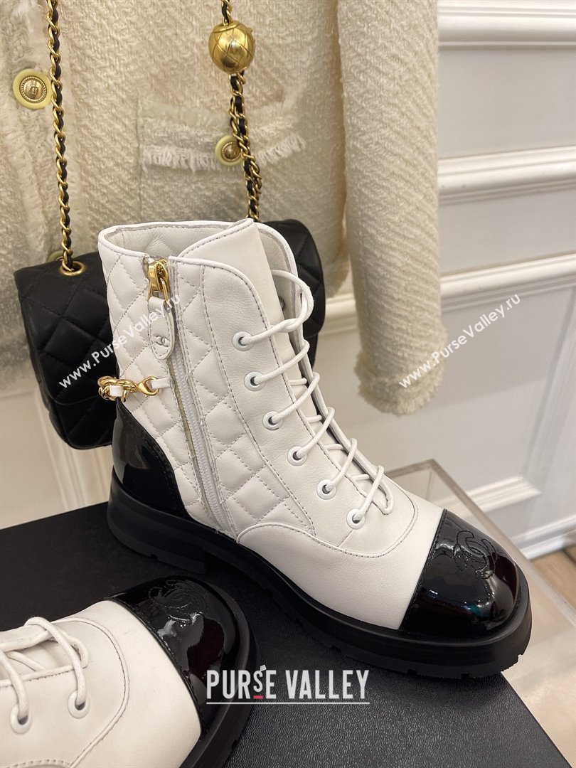 Chanel quilted Chain Lace-Ups ankle boots white 2023 (clf-231016-21)