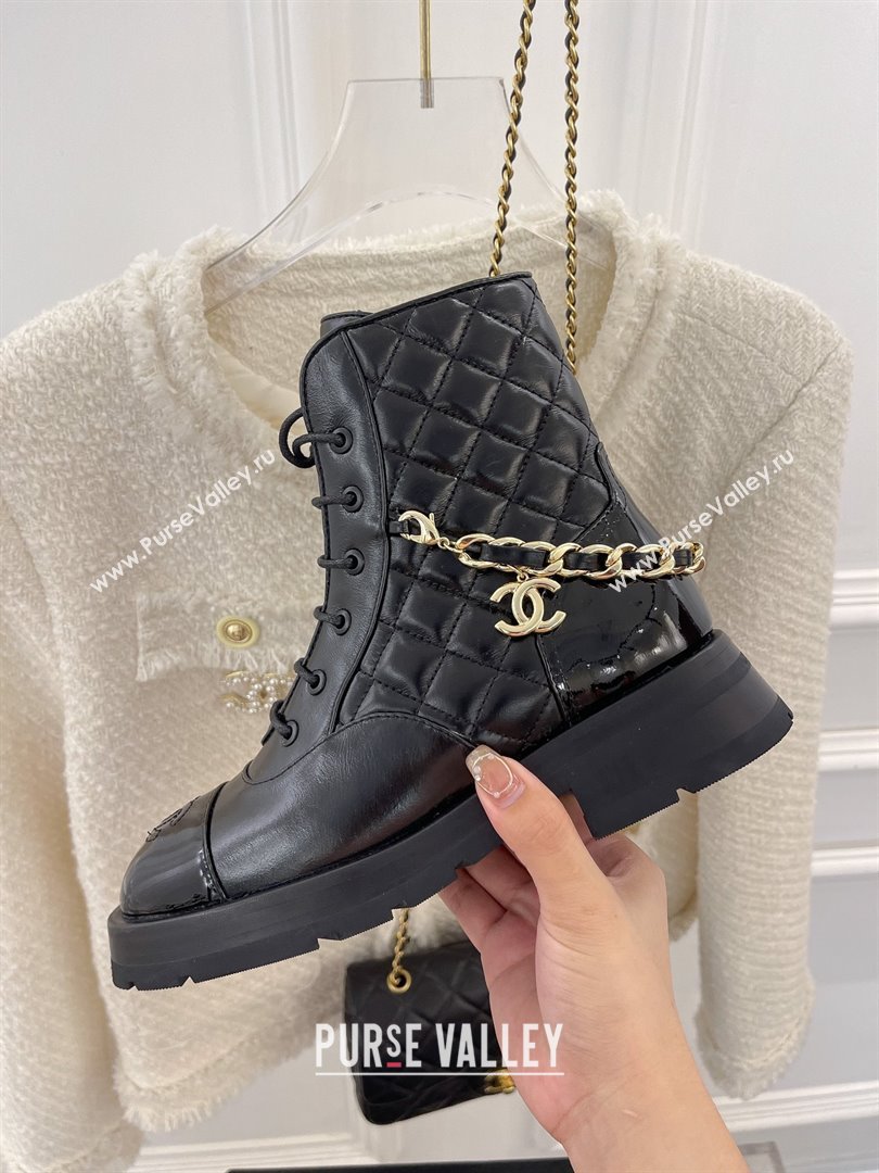 Chanel quilted Chain Lace-Ups ankle boots black 2023 (clf-231016-22)