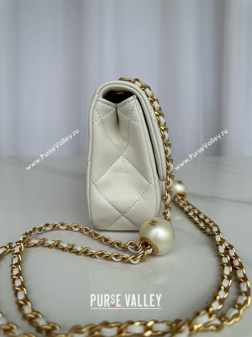 chanel Pearly Lambskin, Imitation Pearls Gold-Tone Metal Small Flap Bag AS4861 white 2024 (JIYUAN-240403-04)