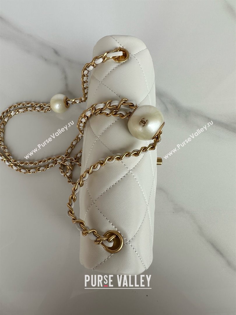 chanel Pearly Lambskin, Imitation Pearls Gold-Tone Metal Small Flap Bag AS4861 white 2024 (JIYUAN-240403-04)