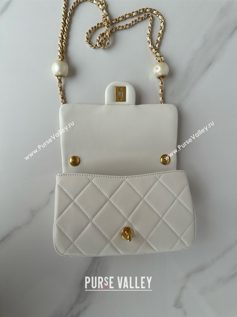 chanel Pearly Lambskin, Imitation Pearls Gold-Tone Metal Small Flap Bag AS4861 white 2024 (JIYUAN-240403-04)