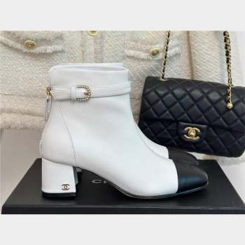 Chanel HEEL 5CM ankle boots WITH buckle white 2023 (CLF-231016-33)