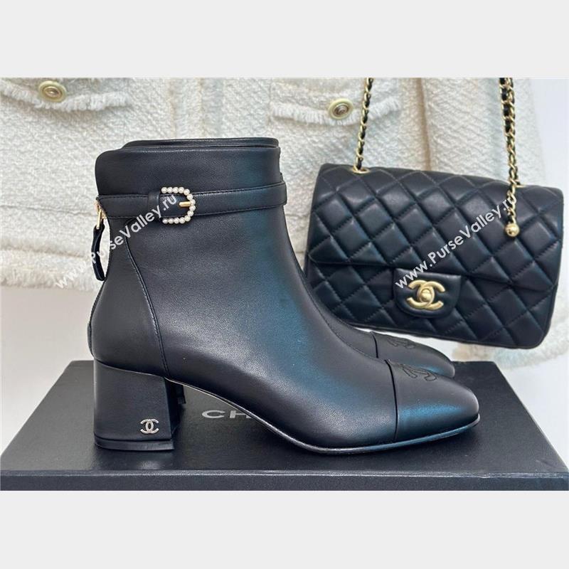 Chanel HEEL 5CM ankle boots WITH buckle black 2023 (CLF-231016-34)