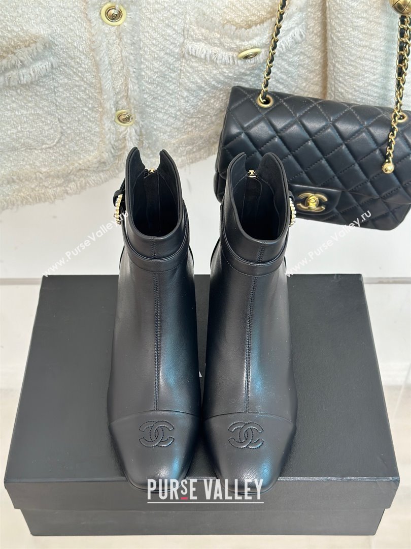 Chanel HEEL 5CM ankle boots WITH buckle black 2023 (CLF-231016-34)
