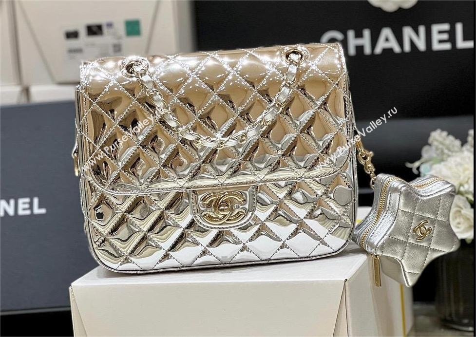 chanel Metallic Mirror Calfskin Metallic Lambskin Gold-Tone Metal Silver Flap Bag Star Coin Purse AS4649 2024(original quality) 