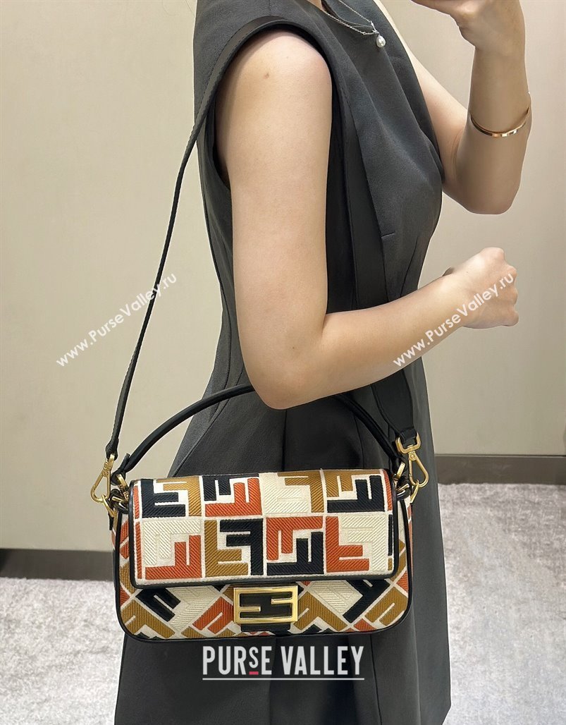 Fendi Baguette Medium Bag in Canvas with FF embroidery Black/Multicolor 2025 0159M (CL-250522018)