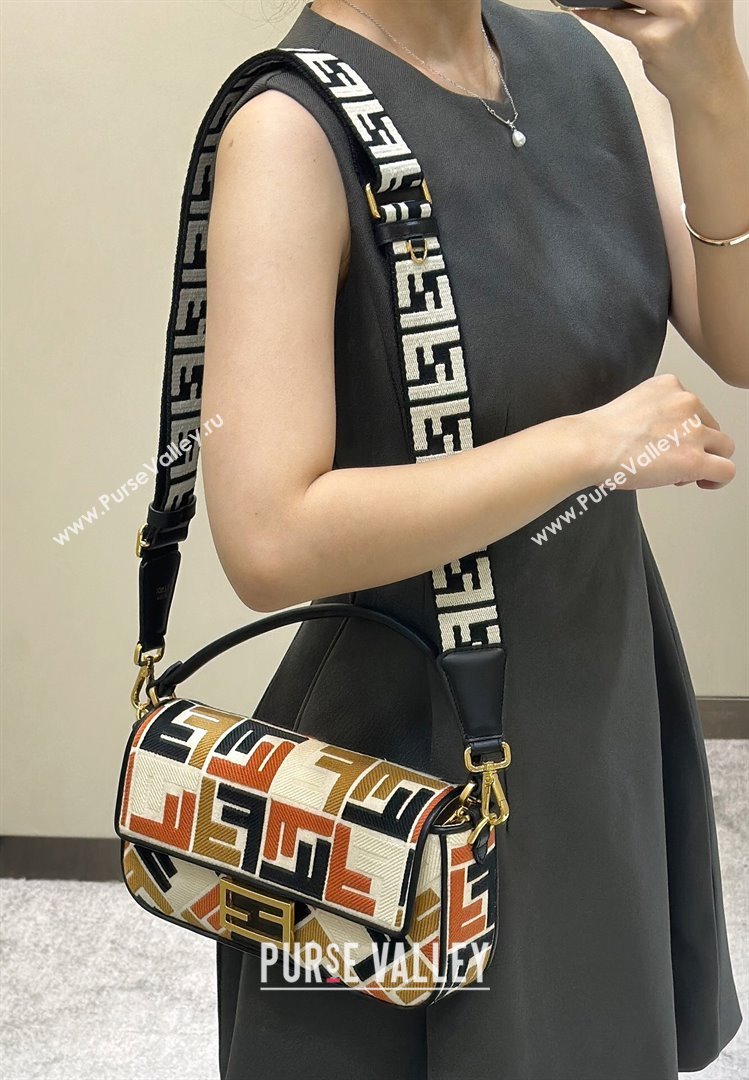 Fendi Baguette Medium Bag in Canvas with FF embroidery Black/Multicolor 2025 0159M (CL-250522018)