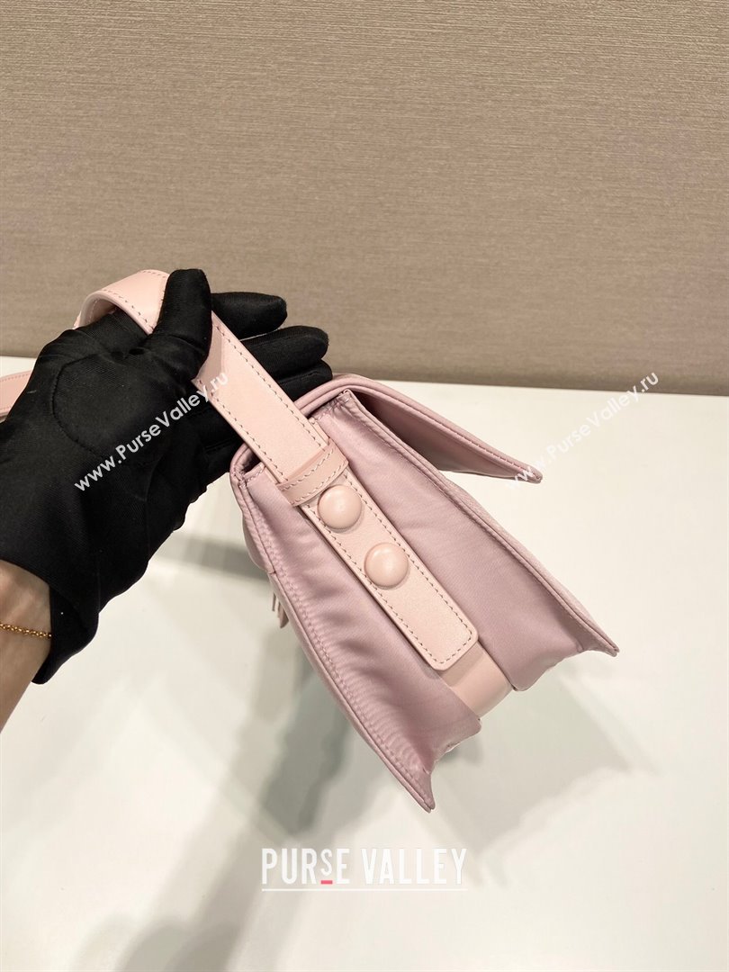 Prada Traveller small padded Re-Nylon shoulder bag Light Pink 2025 1BD313 (YZ-250927053)