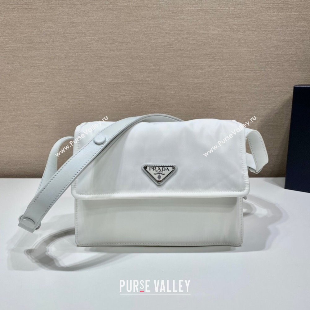 Prada Traveller small padded Re-Nylon shoulder bag White 2025 1BD313 (YZ-250927055)