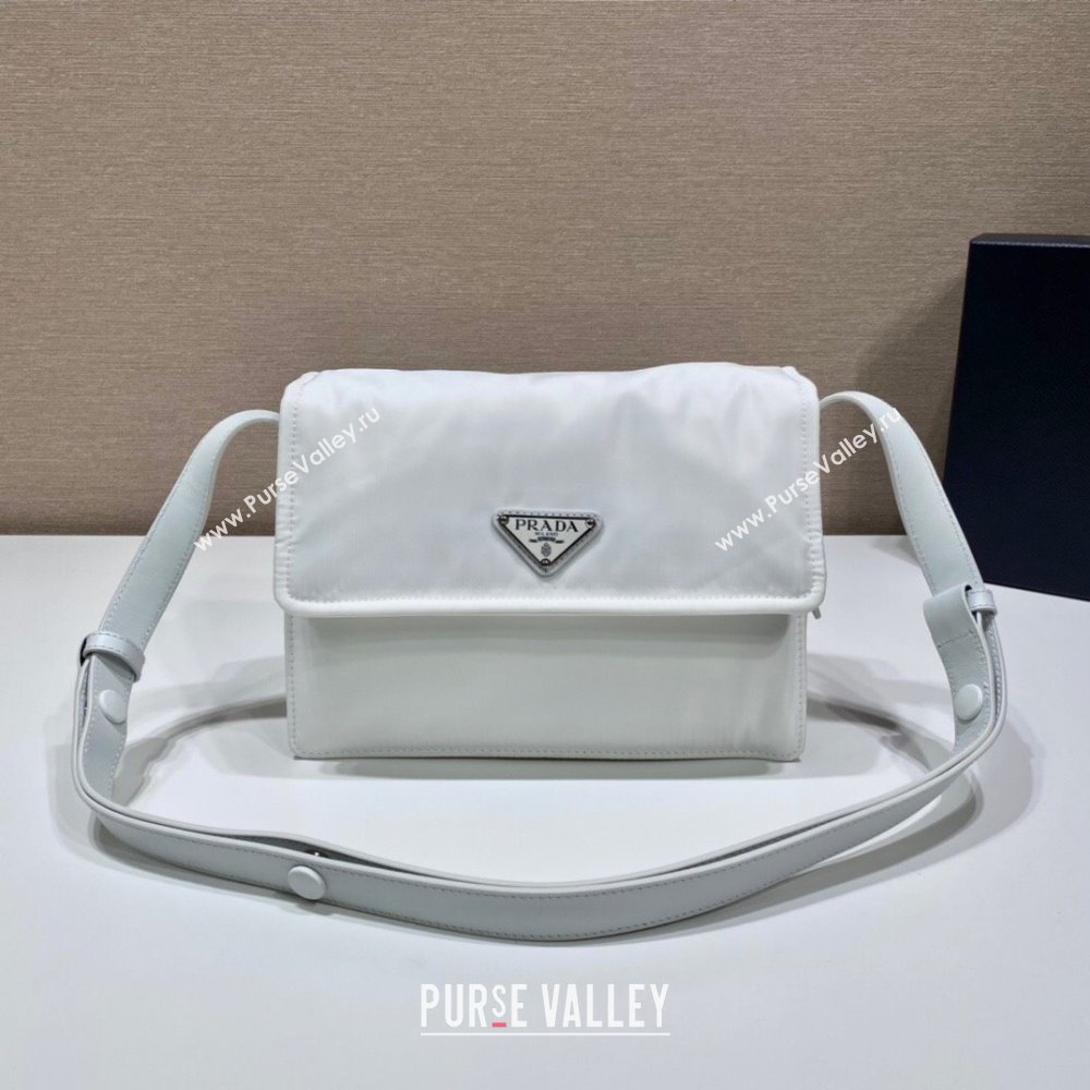 Prada Traveller small padded Re-Nylon shoulder bag White 2025 1BD313 (YZ-250927055)