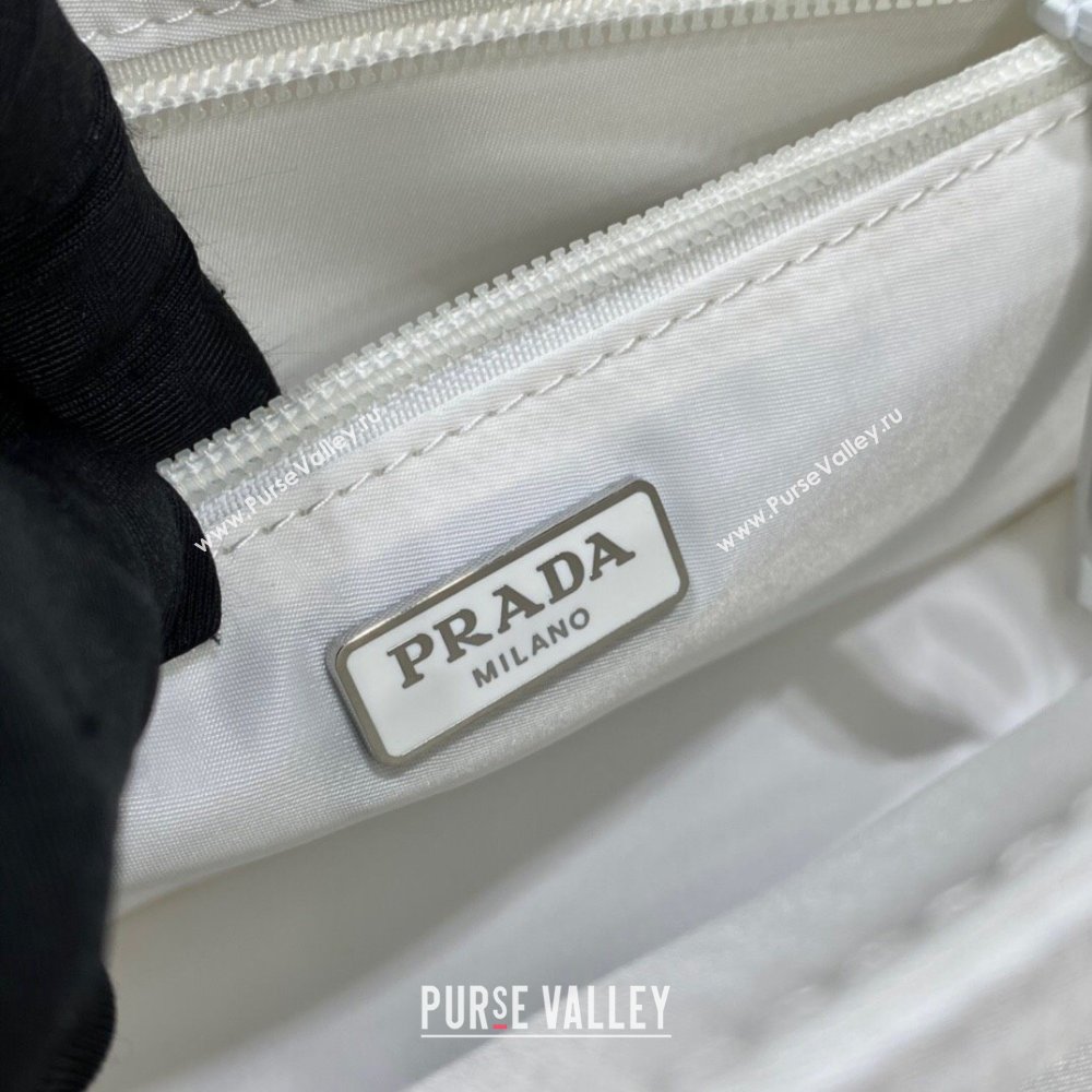 Prada Traveller small padded Re-Nylon shoulder bag White 2025 1BD313 (YZ-250927055)