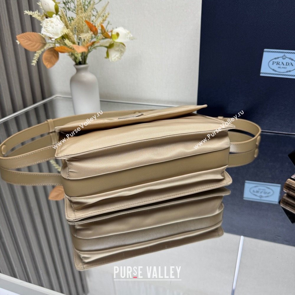 Prada Traveller small padded Re-Nylon shoulder bag Beige 2025 1BD313 (YZ-250927052)