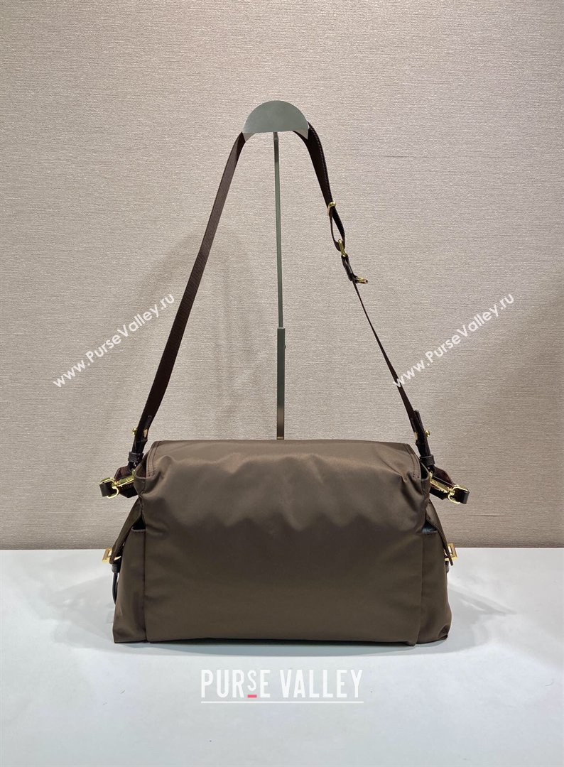 Prada Explore large Re-Nylon shoulder bag with flap Sienna Brown 2026 1BD391 (YZ-260410088)