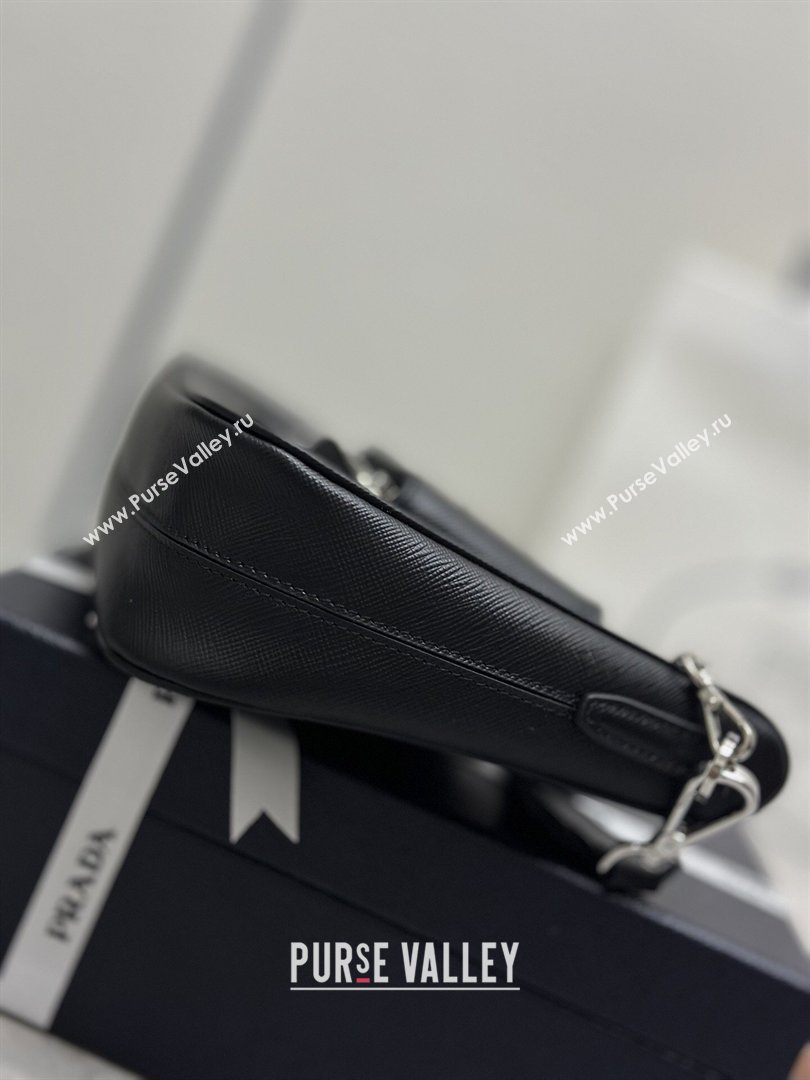 Prada Re-Edition 2005 Saffiano leather bag Black/Silver 2026 1BH204 (YZ-260410094)