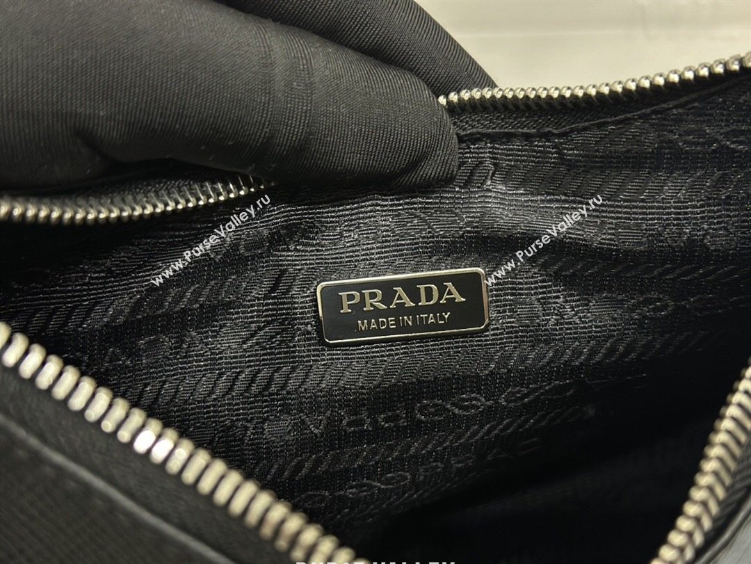 Prada Re-Edition 2005 Saffiano leather bag Black/Silver 2026 1BH204 (YZ-260410094)