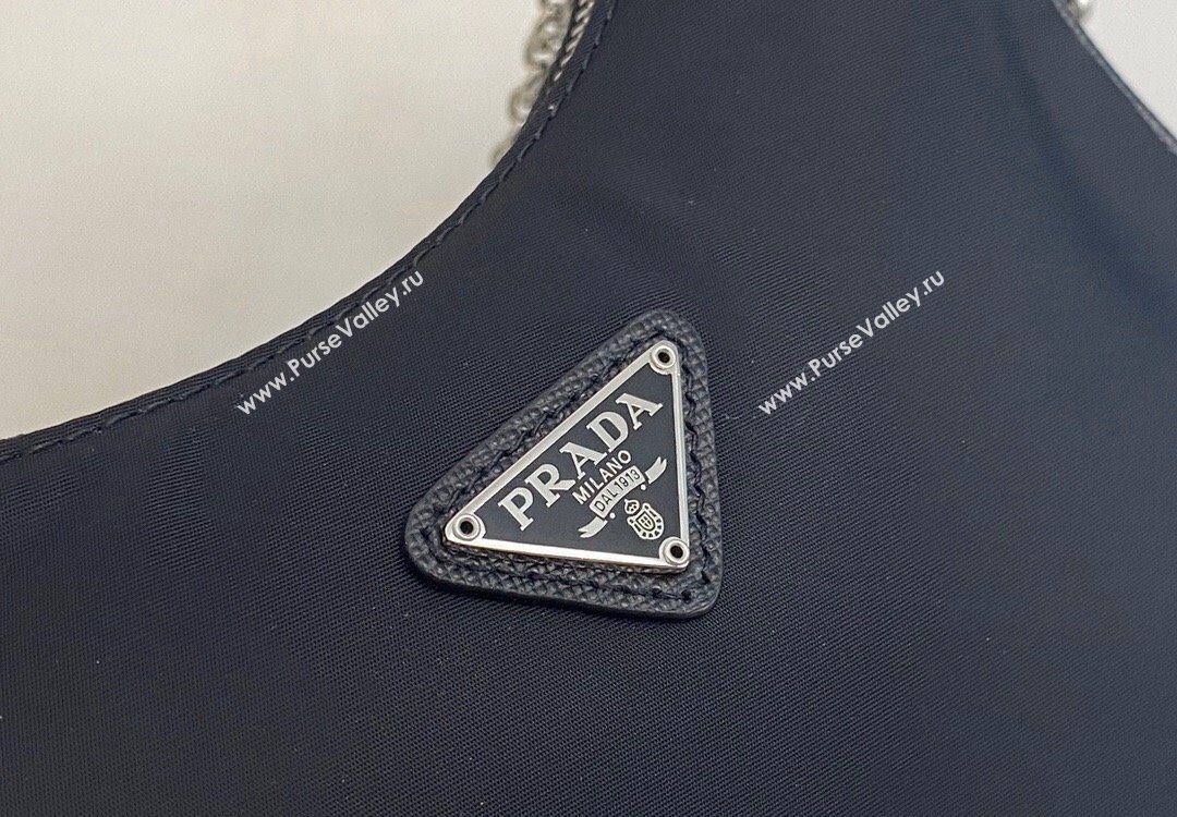 Prada Re-Edition 2005 Nylon Shoulder Bag 1BH204 Black 2025 (nana-251121088)