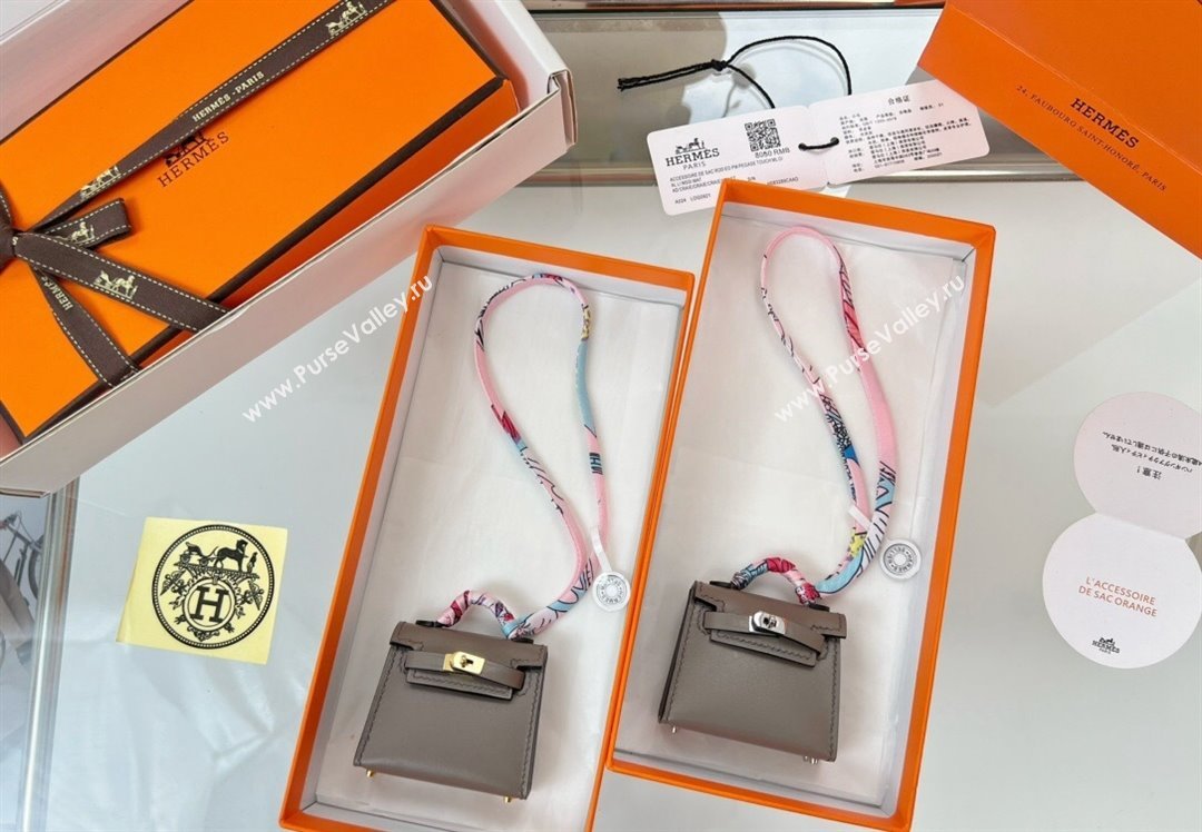 Hermes Calfskin Kelly Pouch Bag Charm Tin Grey 2023 H08151 (HY-230906050)