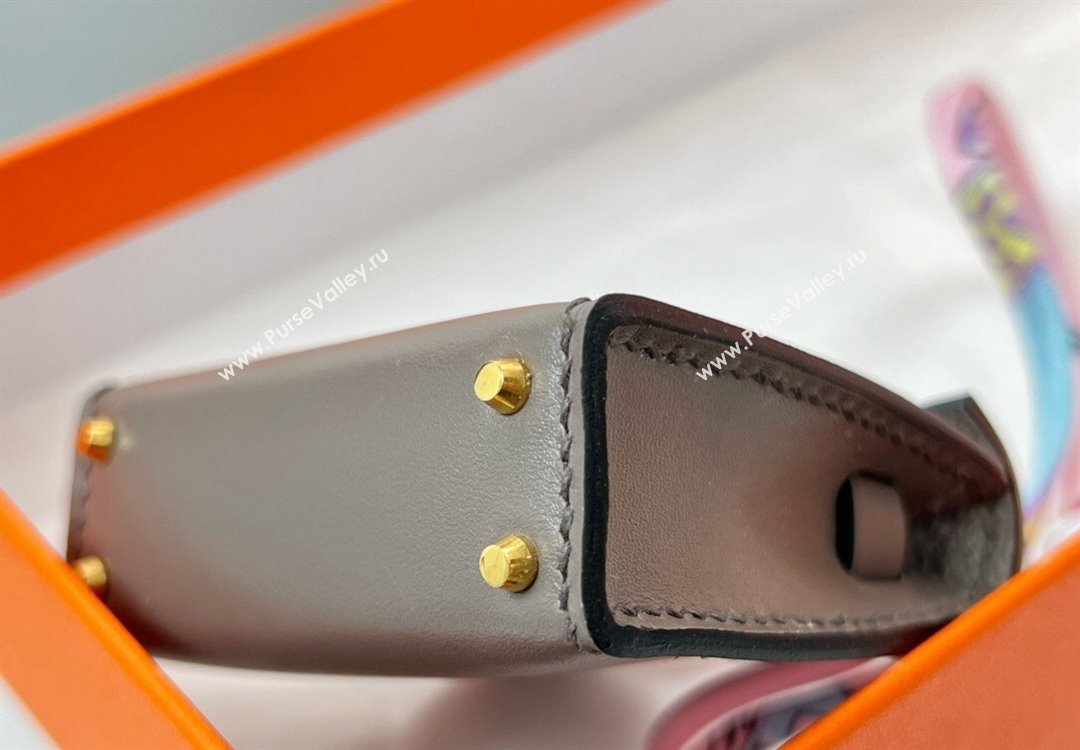 Hermes Calfskin Kelly Pouch Bag Charm Tin Grey 2023 H08151 (HY-230906050)