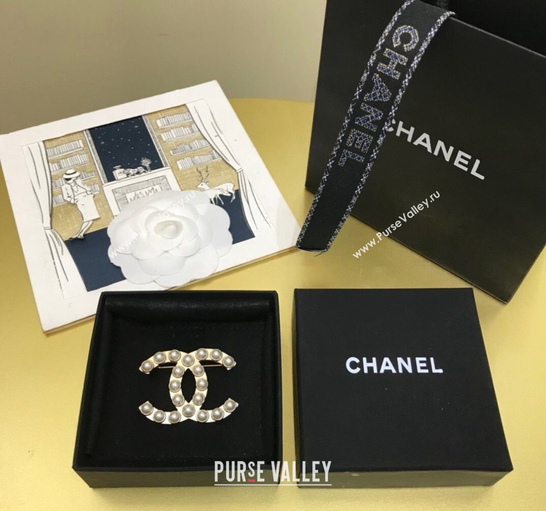 Chanel Pearls CC Brooch Gold 2023 1222 (YF-231222139)
