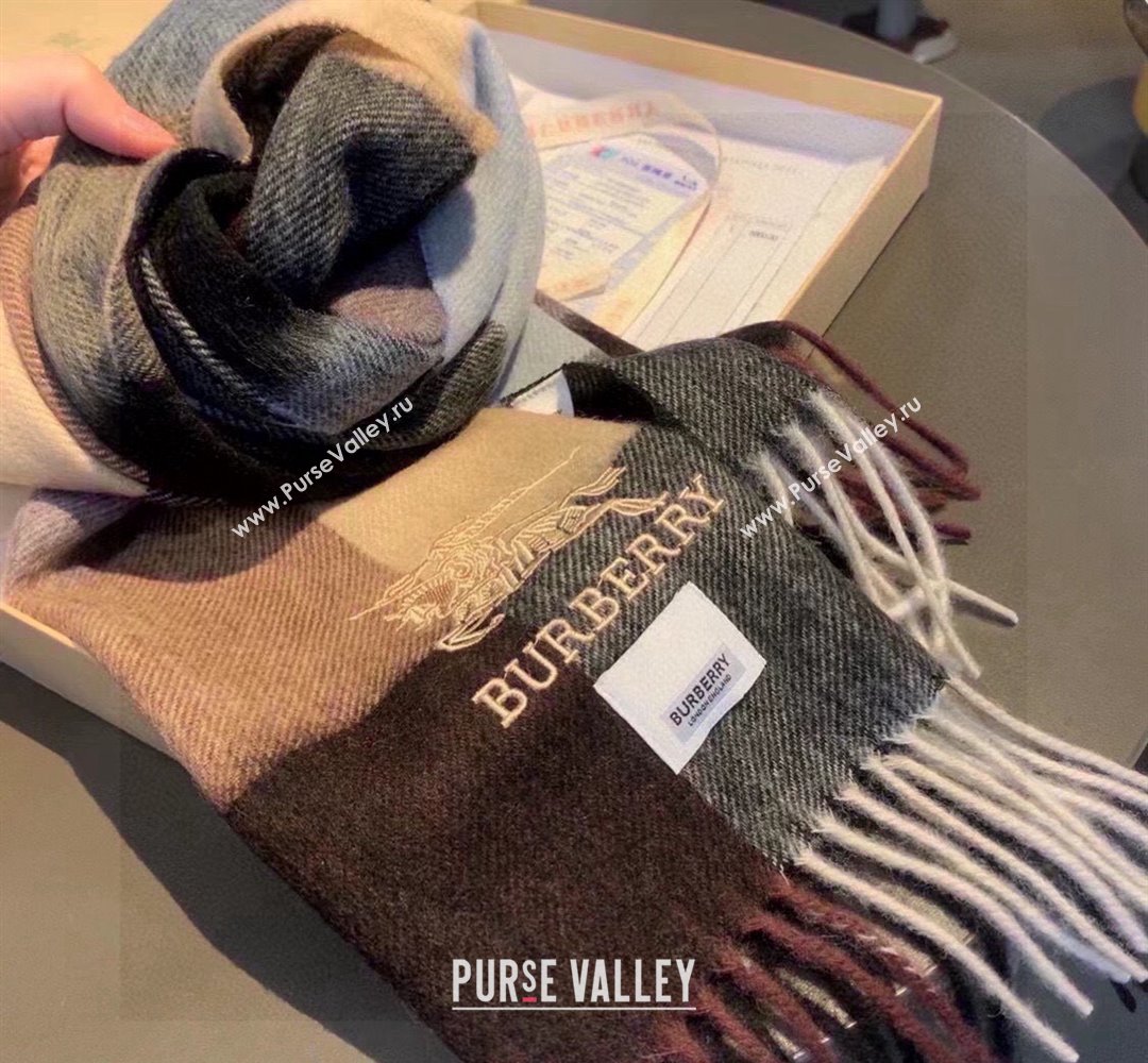 Burberry Check Cashmere Scarf with Knight Logo 35x180cm Grey 2023 BR122101 (XMN-231221002)