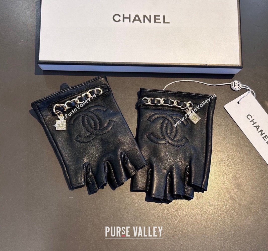 Chanel Lambskin Short Gloves with Chain Black 2024 0111 (XMN-240111094)